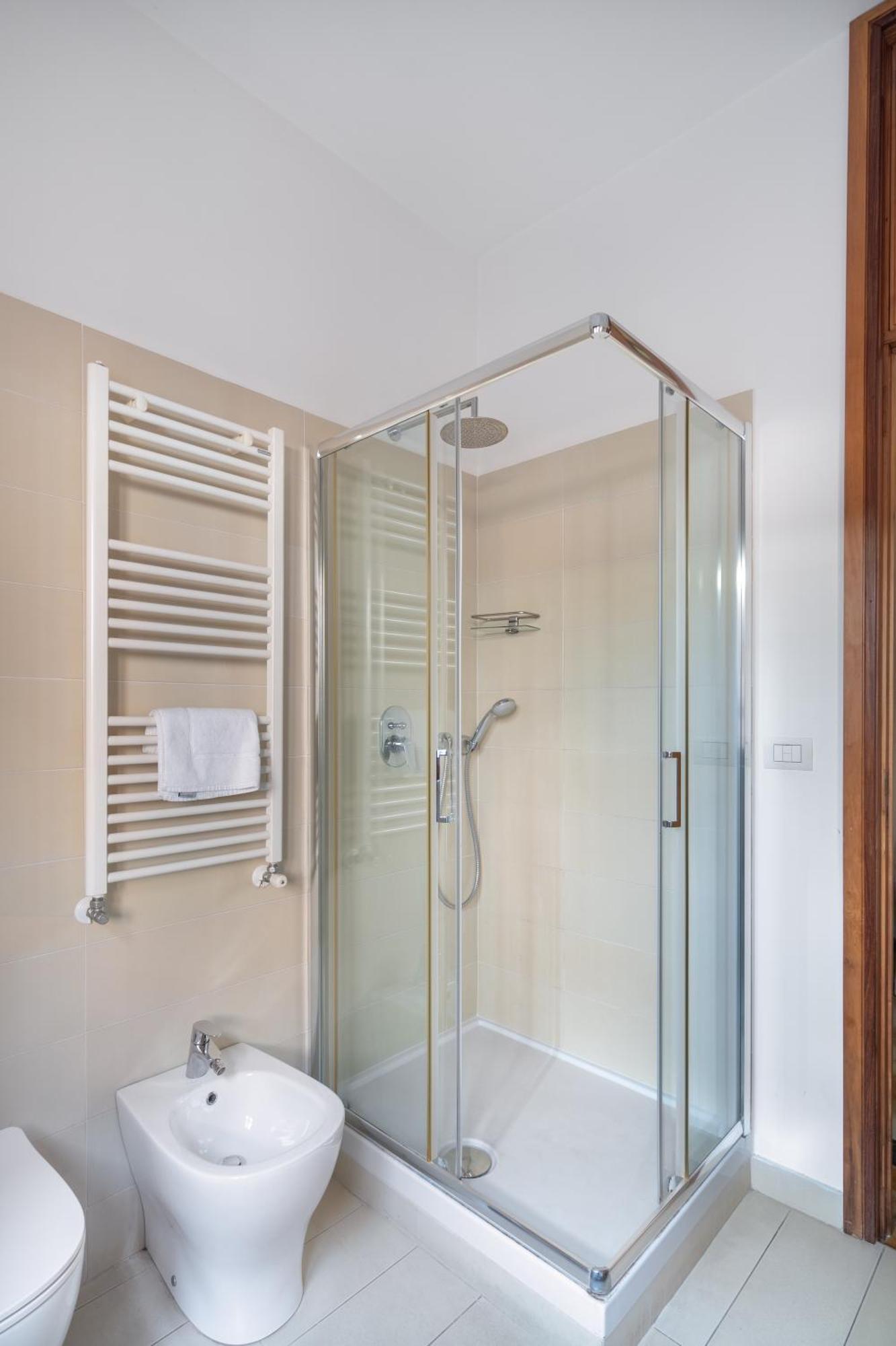 Starhost - Golden Suite Salerno Exterior foto
